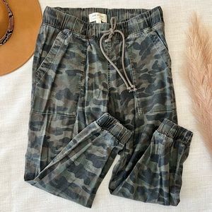 Cloth & Stone Joggers